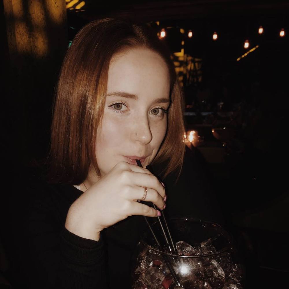 Meet your Posher, Chloe